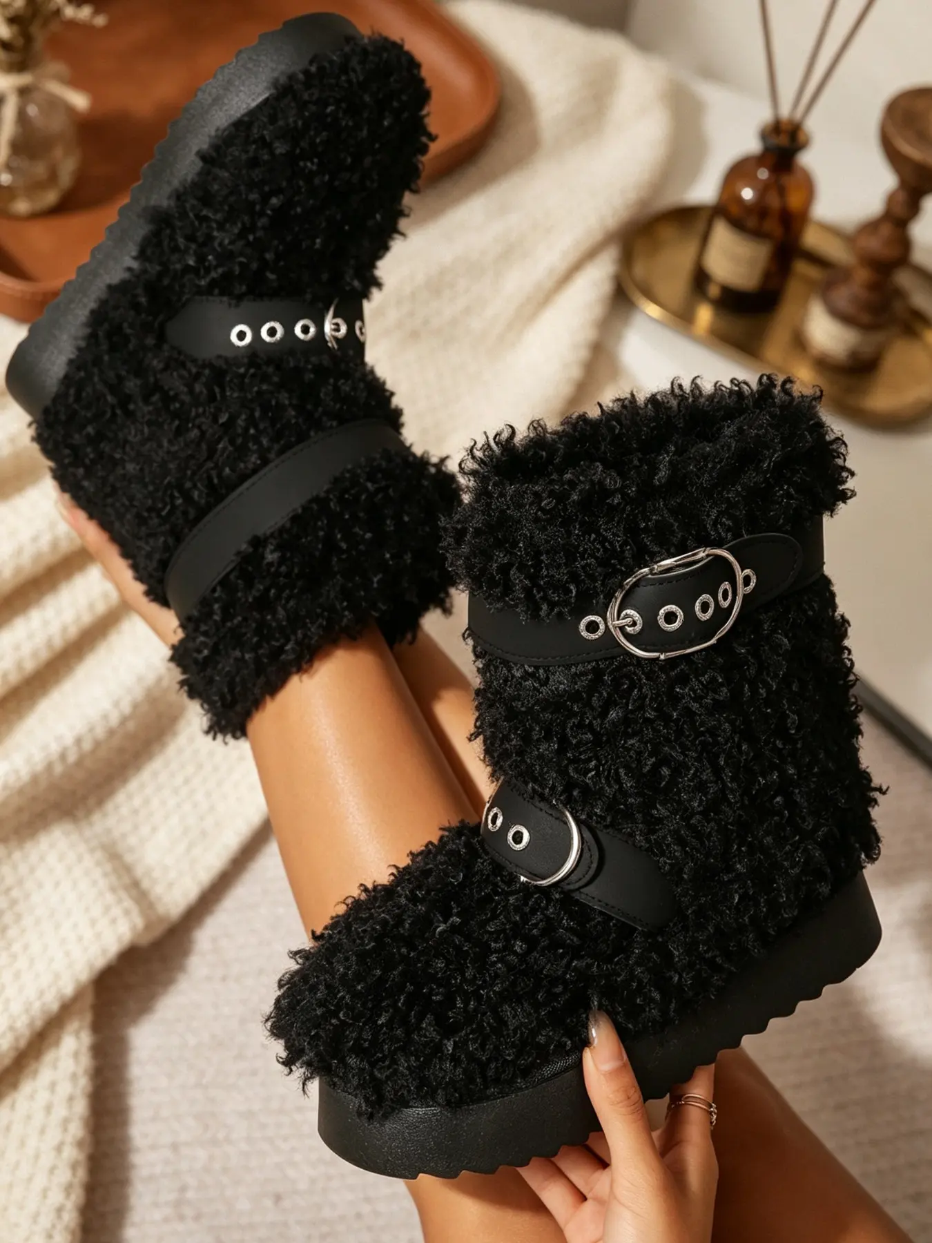 Women's Plush Snow Boots, Winter Warm Cotton Boots, Thickened Short Tube Shoes, Anti-Slip Rubber Sole, Fashionable Practical Boots