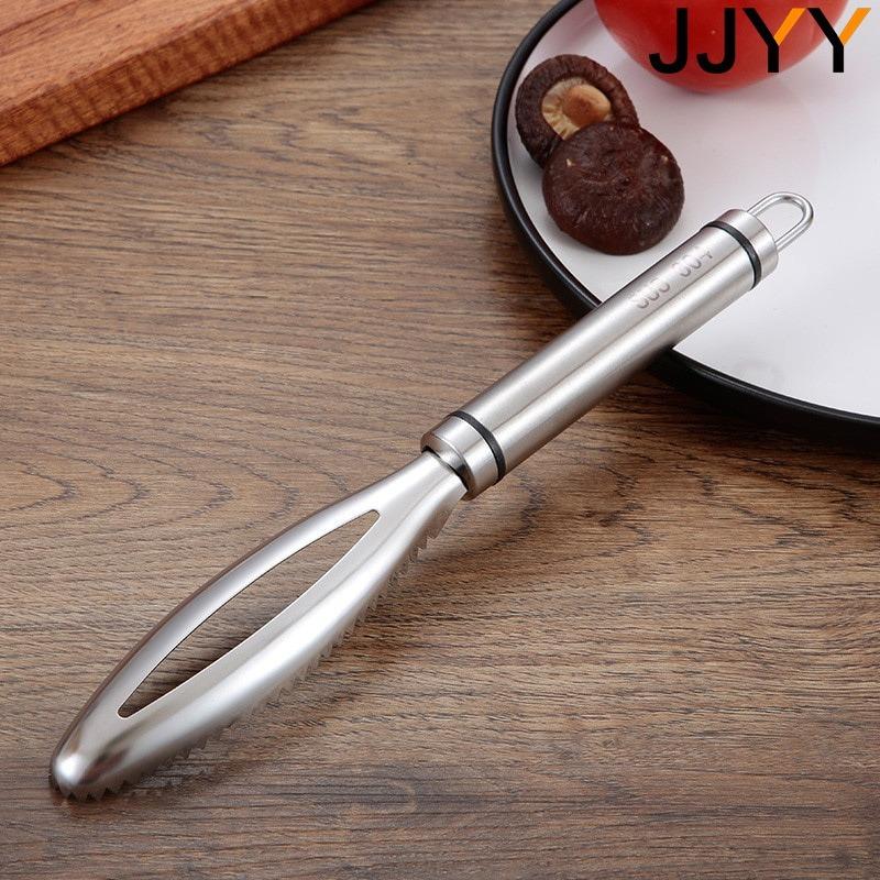 Stainless Steel Fish Scaler with Non-Slip Handle & Bone Tweezers - Serrated Plate for Efficient Scaling, Meat-Protective Design, Precision Deboning, Rust-Resistant & Easy Clean Kitchen Tool