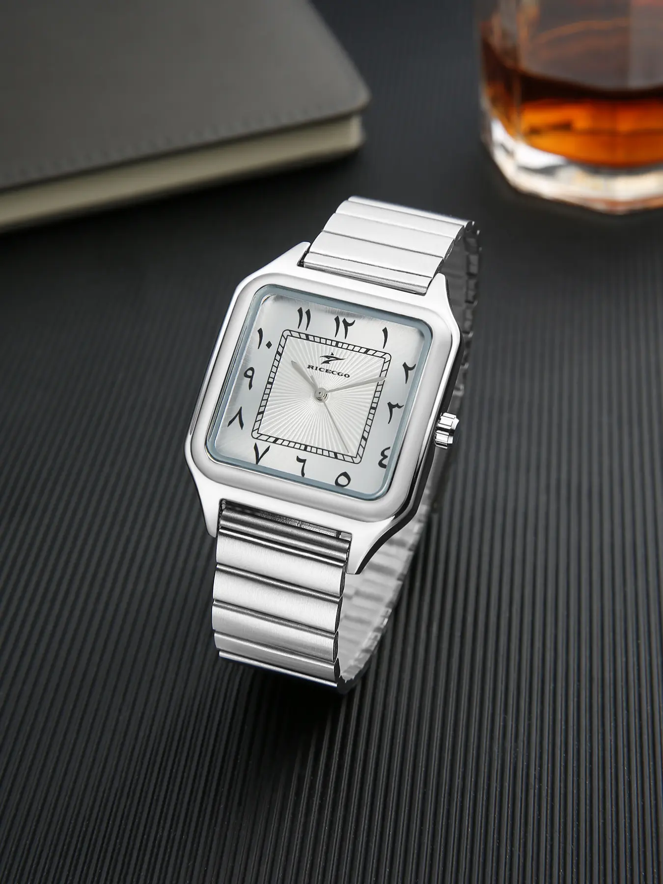 Men's Watch with Arabic Numerals, Durable Everyday Wear, Ideal Gift, Stylish and Functional Timepiece for Men