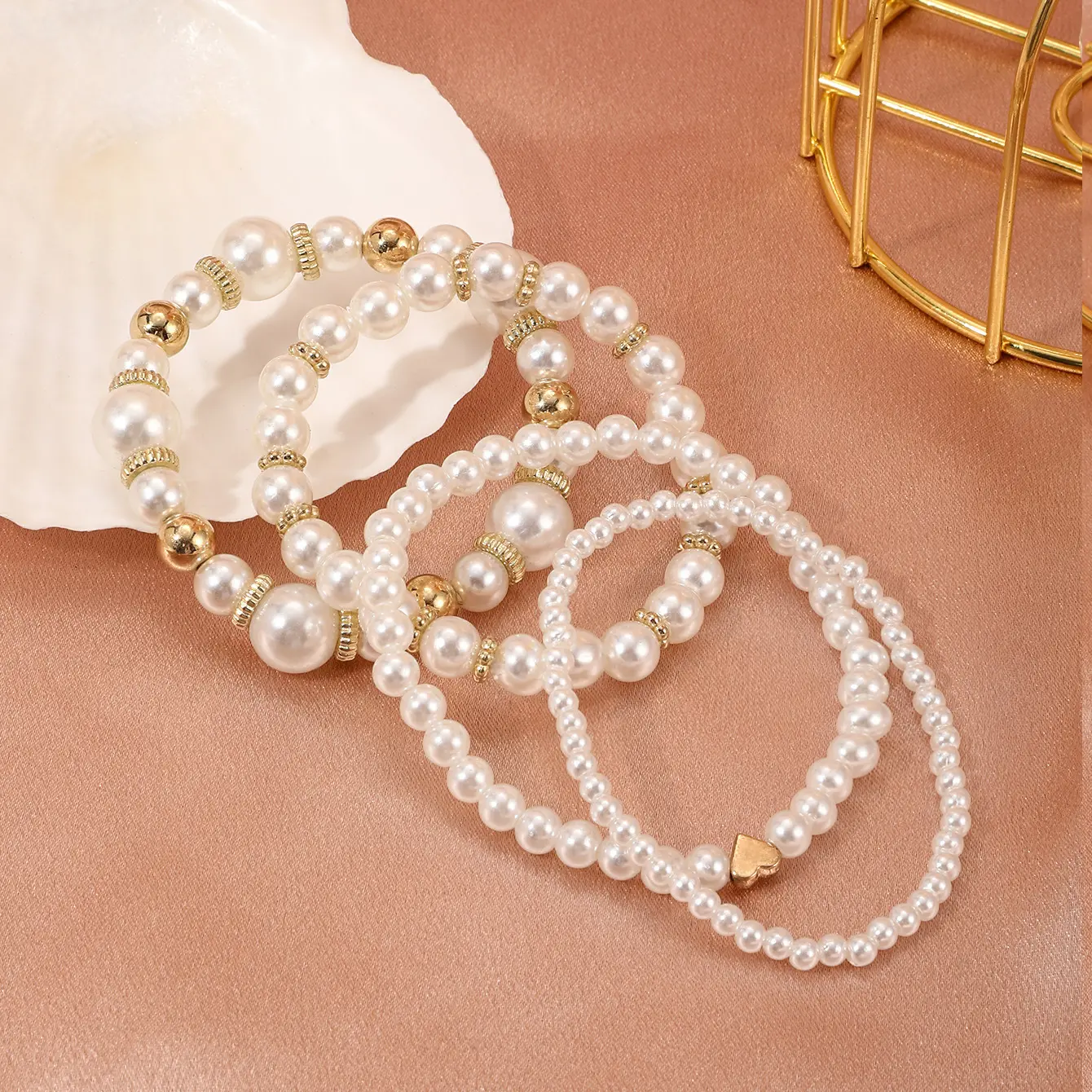 Fashionable Heart-Shaped Pearl Bracelet Set, Unique Style Women's 4-Piece Bracelet Set, Decorative Accessories for Women