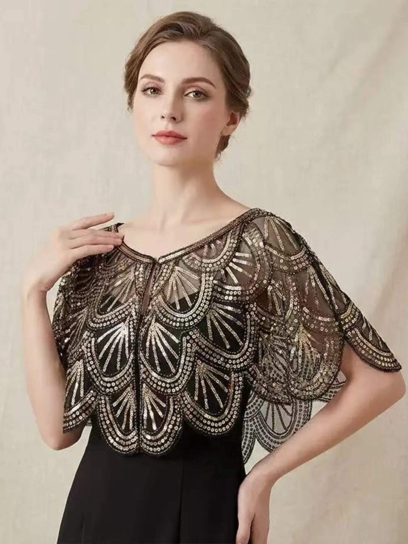 Vintage Sequin Embroidered Shawl, Loose-Fitting Party Shawl, Breathable Elegant Design, 88cmx90cm with Buckle, Women's Short Shawl