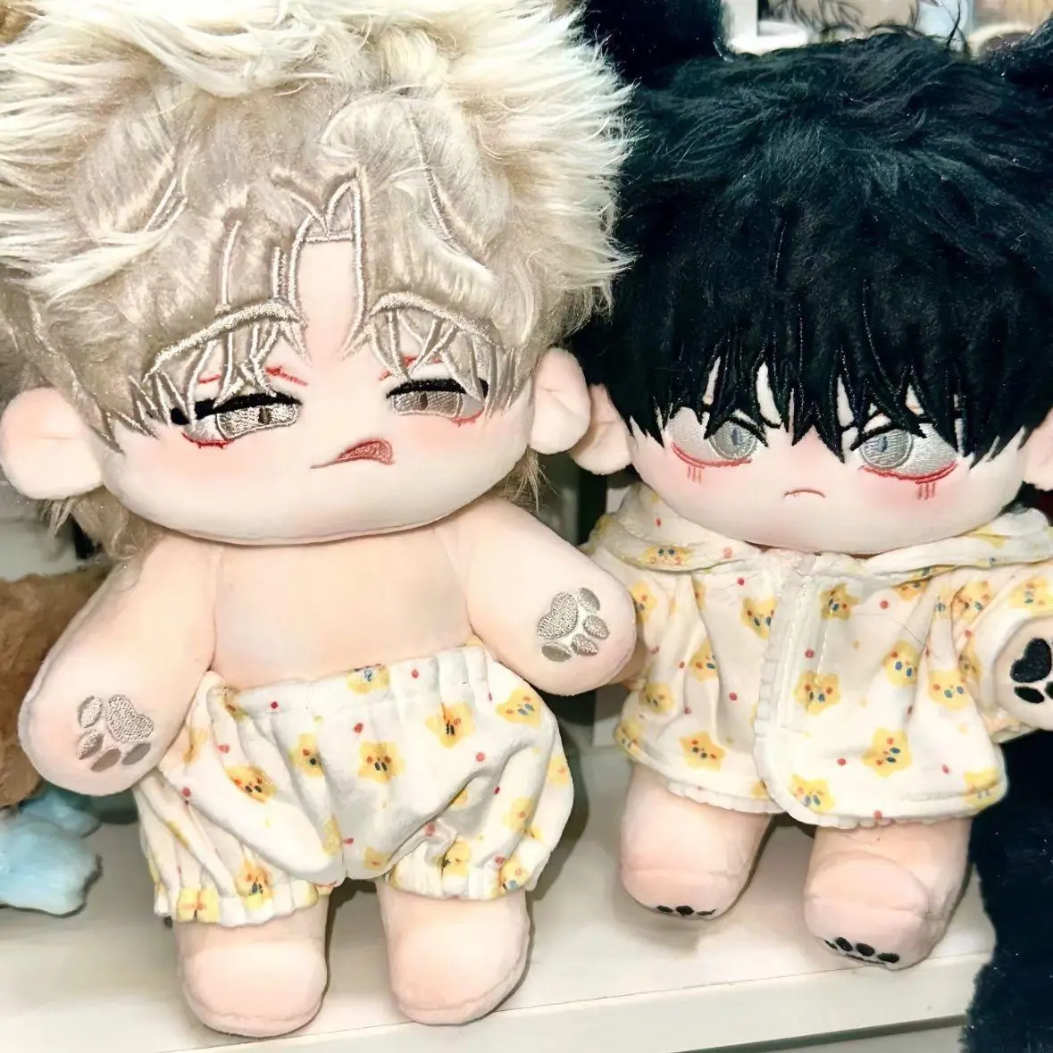 20cm Comic Kim Eui-hyun "Under the Water at Night" Huggable Soft Stuffed Cotton Doll - COS Dress-up Doll With Suit A, Kids Gift (Toys & Hobbies Classic Novelty Toy)
