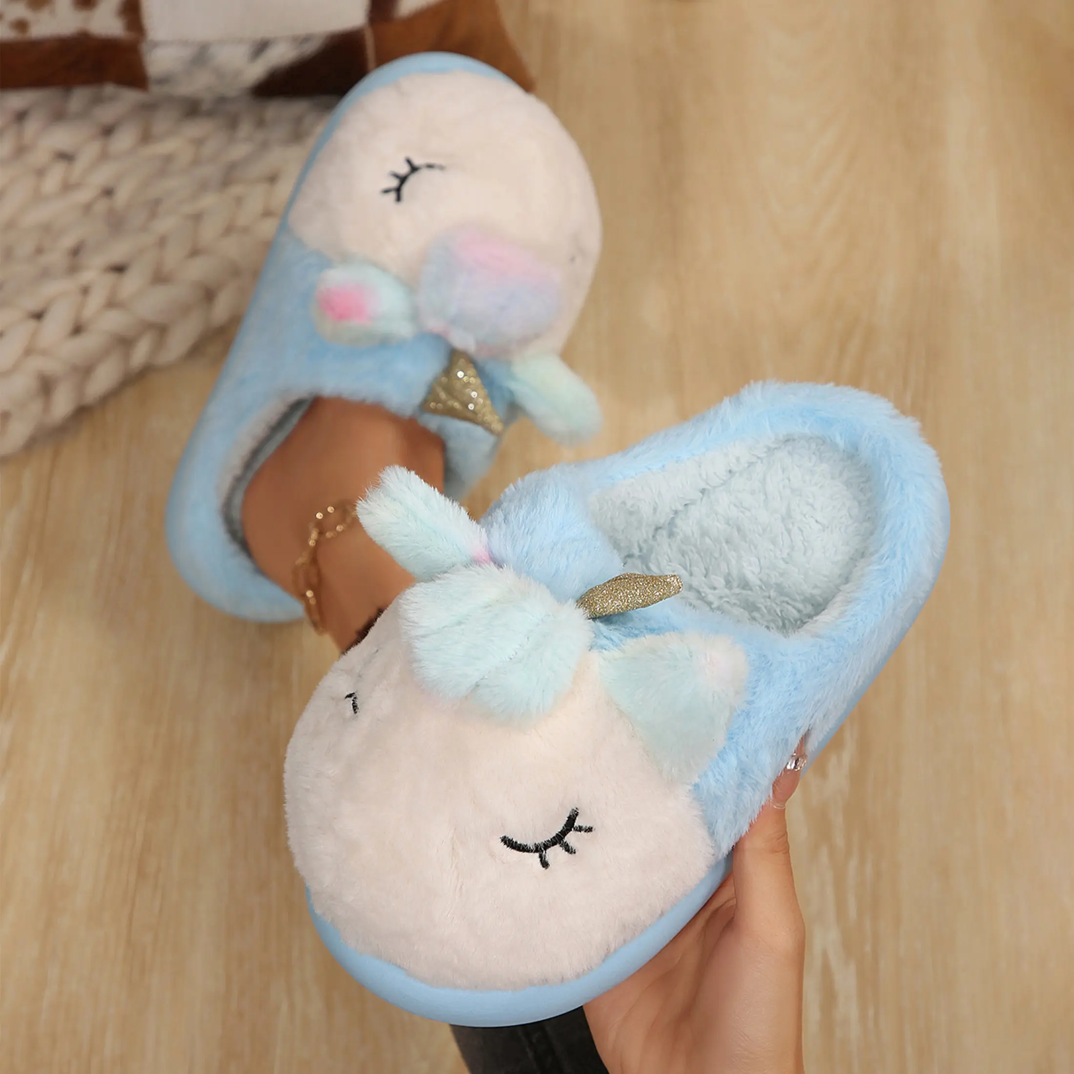 Women's Cute Unicorn Animals Slippers Comfortable Fluffy Furry Slippers Soft Plush Winter Warm Home Slippers