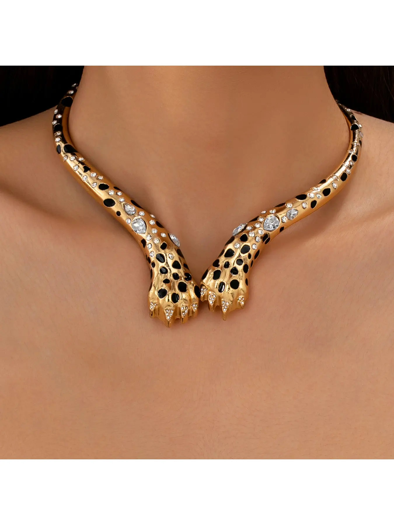 Vintage Style Statement Leopard Print Rhinestone Alloy Necklace for Women Fashionable Elegant Versatile Jewelry Accessory