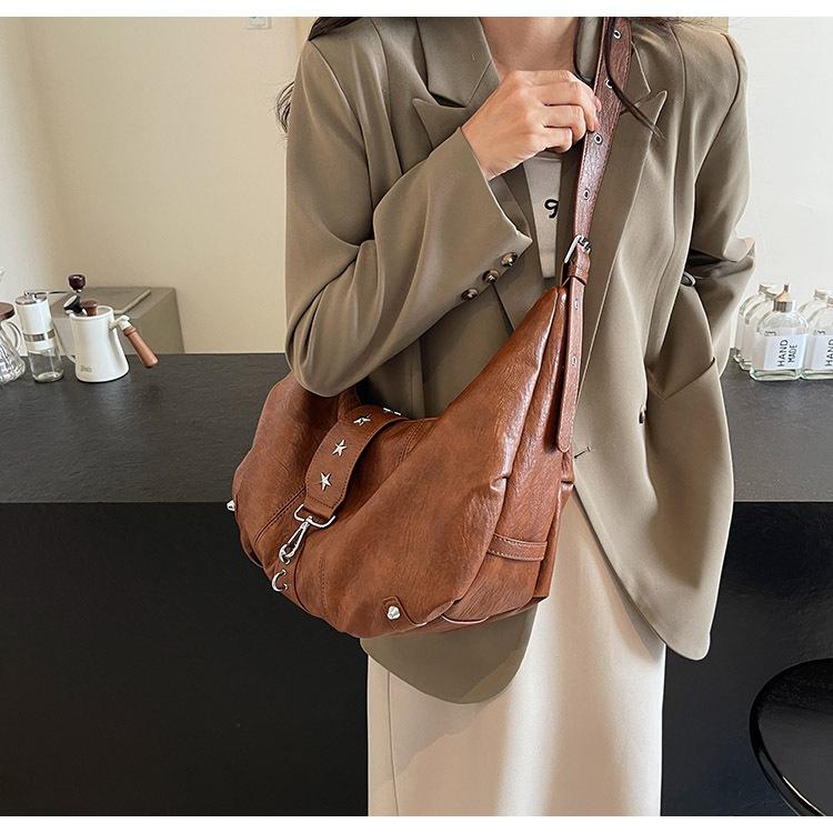 Large Capacity Bag for Women – Casual Fashionable Retro Crossbody Bag with Shoulder Strap – High-End Style Dumpling Bag Trend