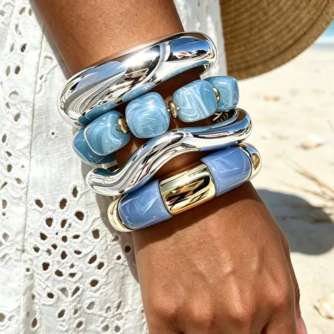 4-Piece Silver Geometric Wave Bracelet Set, Retro Casual Resin & ABS Bangle, Women's Daily Wear Jewelry, Birthday Gift for Friends
