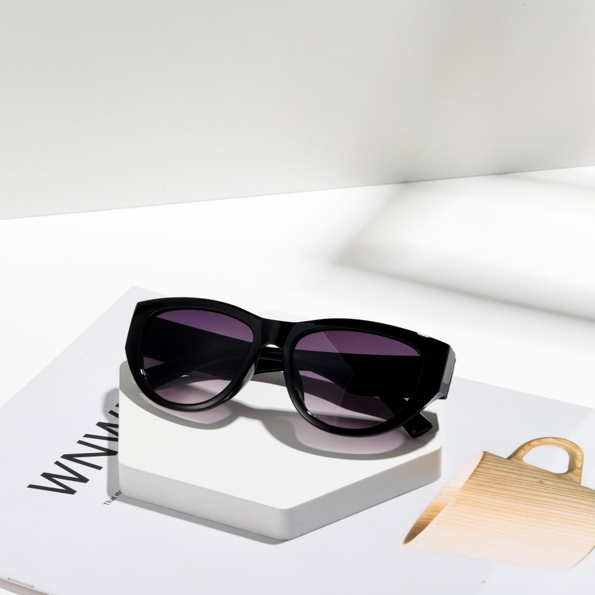 1Pc European and American Retro Ladies' Oval Frame Fashion Sunglasses, Trendy and Versatile, Lightweight Frame for Street Photog