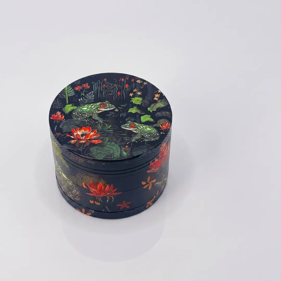1.97 inch 50mm Frog Pattern Spice Grinder Metal Manual Four Layer Salt Grinder Pepper Mortar Spice Zinc Alloy Seasoning Spice Grinder Kitchen Cooking Accessories Kitchen Tool Gift
