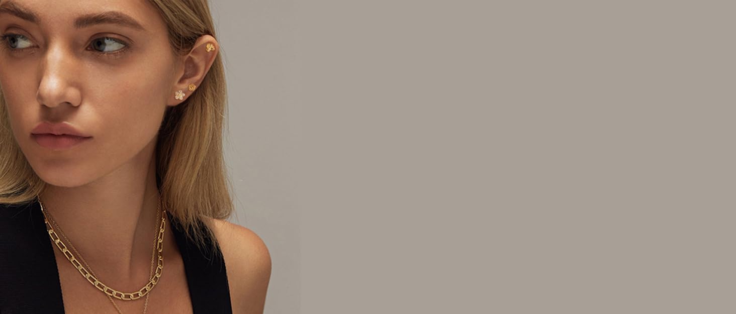 YADOCA 12Pcs 16G Tragus Earrings for Women Cartilage Earring Flat Back Stainless Steel Top Screw CZ Butterfly Bee Flower Moon Heart Flatback Stud Earrings Labret Conch Helix Cartilage Tragus Piercing Jewelry Set