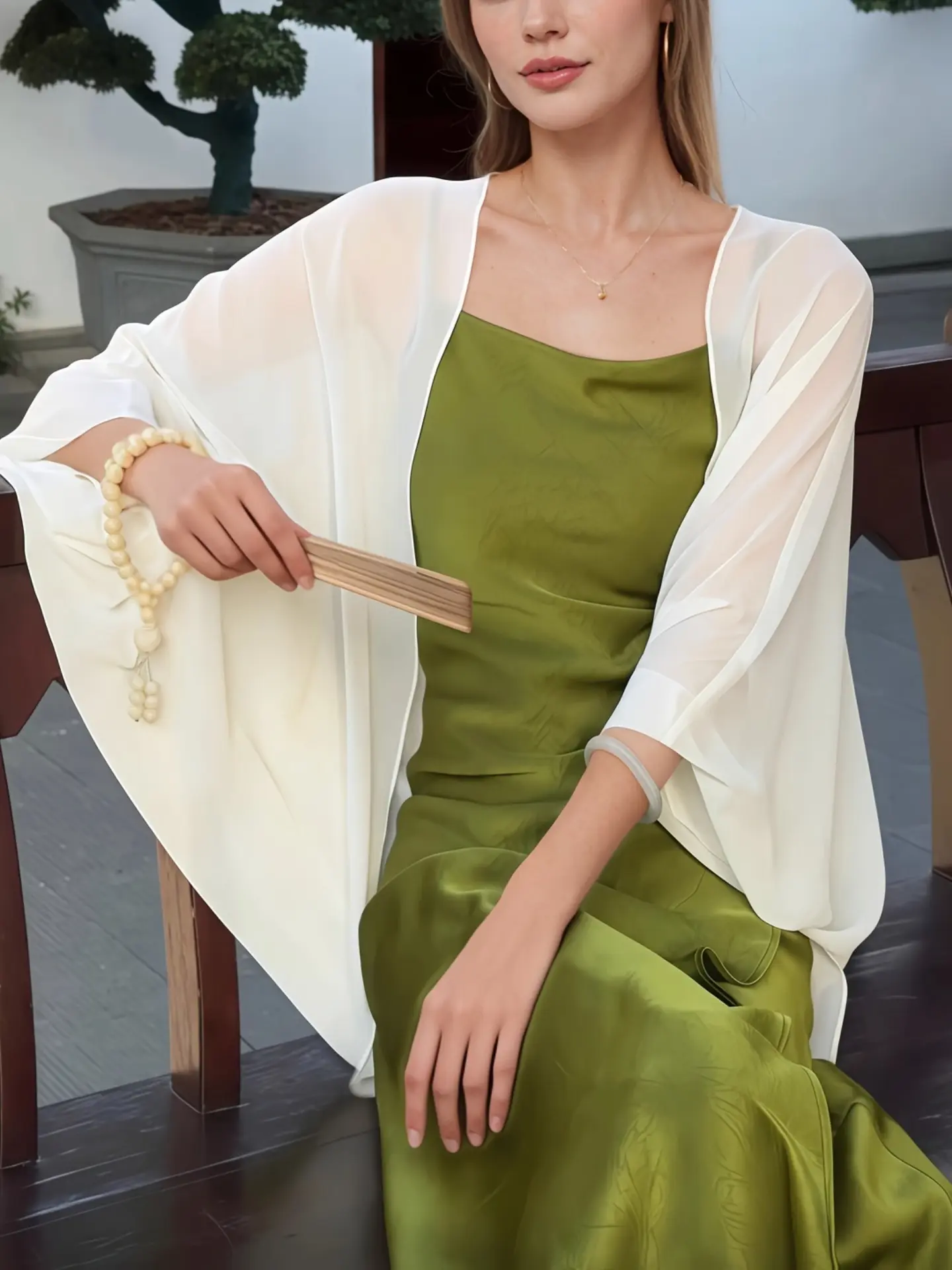 Summer Chiffon Sun Protection Cardigan, Women's Lightweight Breathable Sheer Loose Fit Sexy Batwing Sleeve Outerwear, Perfect for Casual Outing, Romantic Date, Pair with Strap Dress