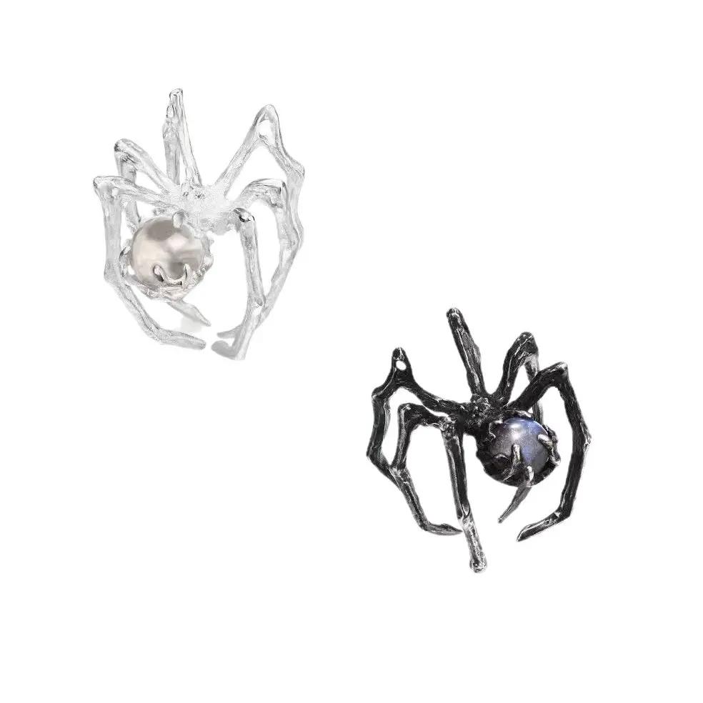 3D Spider Ring for Women, Gothic 3D Spider Statement Ring with Stone-Look Accent, Dark Aesthetic Alternative Jewelry for Halloween, Parties, Cosplay & Everyday Outfits