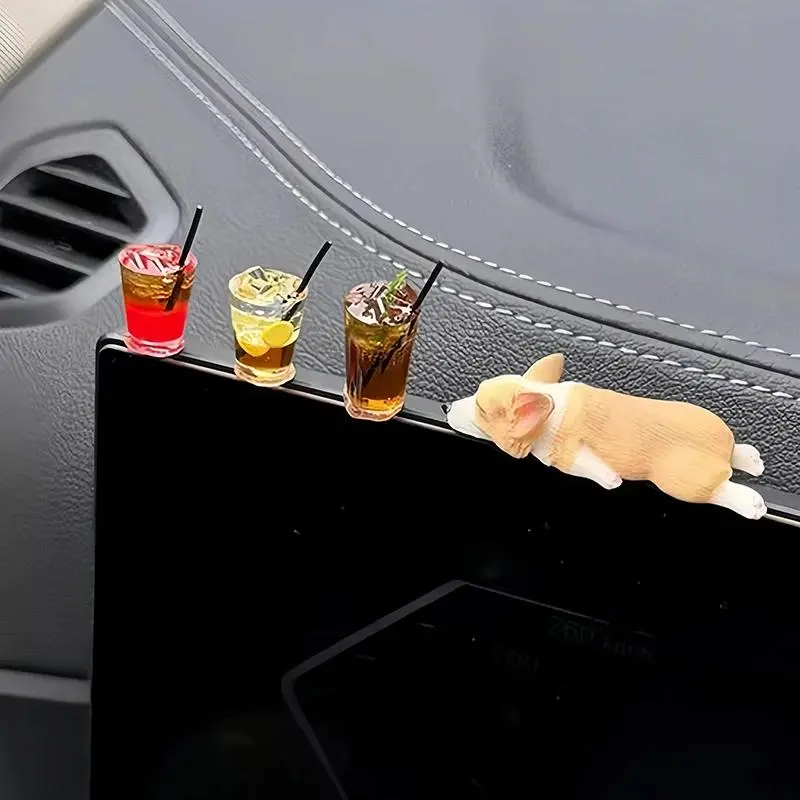 Mini Corgi Desk Decor Figurine, Cute Resin Dog Car Ornament with Kawaii Cake Baking Theme, Adorable Desktop Decoration for Office, Bedroom, Home, Car Dashboard & Gift