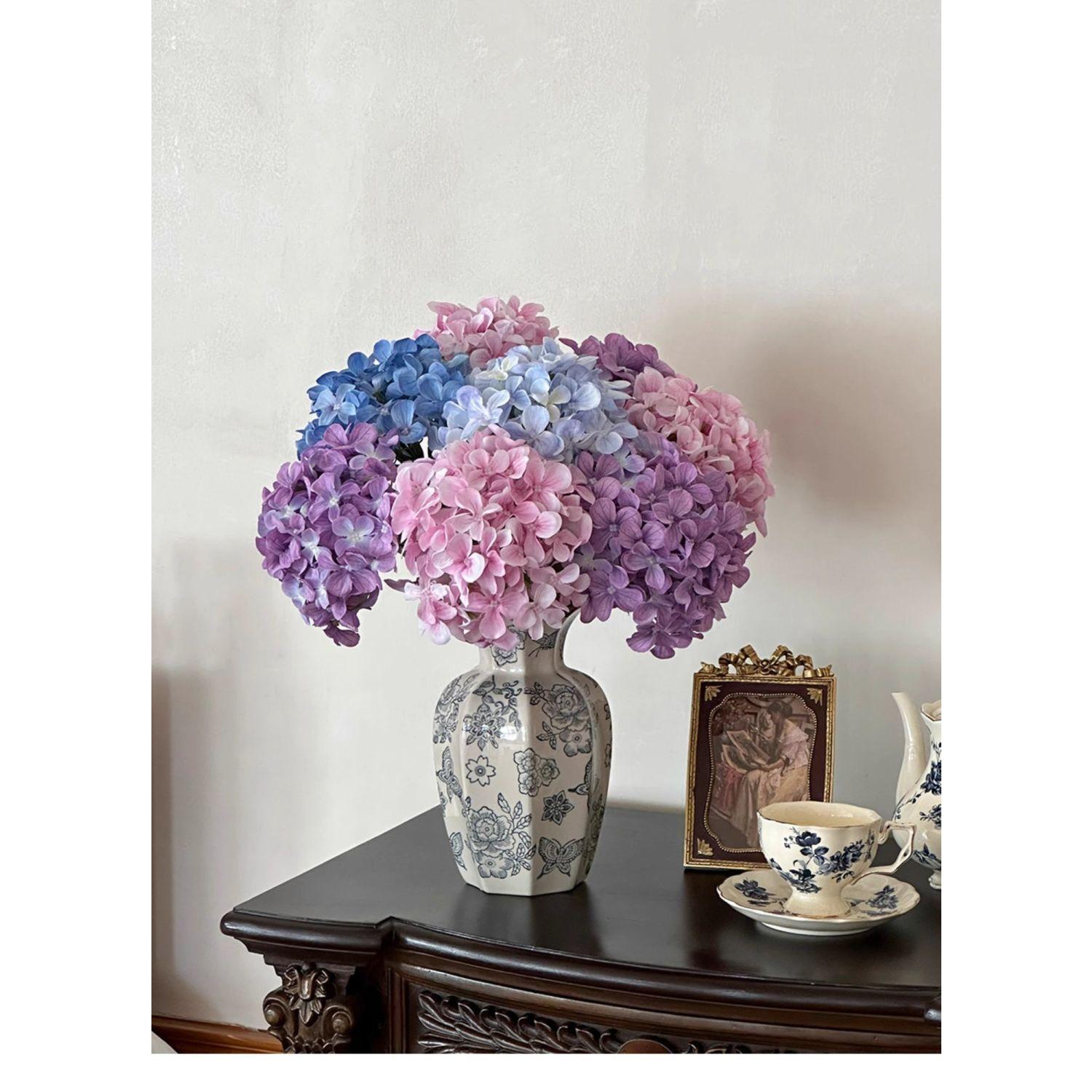 Luxury hydrangea faux for dining table and living room decorations, wedding artificial decorative floral arrangements, silk flowers, dried flowers filler