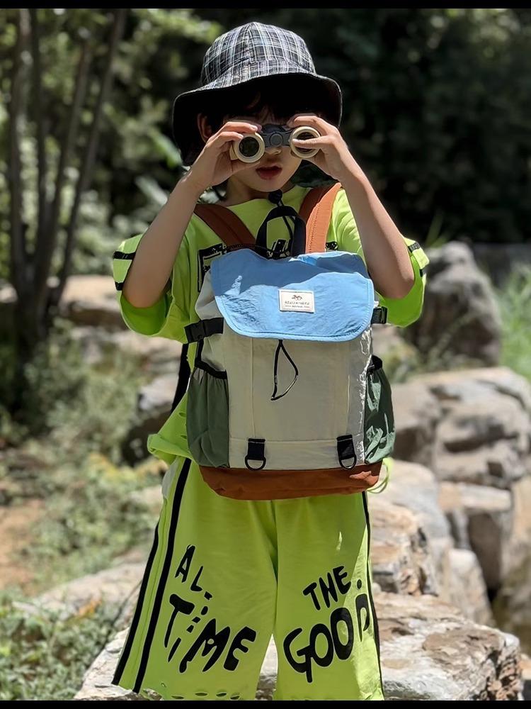 New Korean-style trendy and cool large-capacity children's backpack for travel, outdoor hiking, and kindergarten use for boys and girls