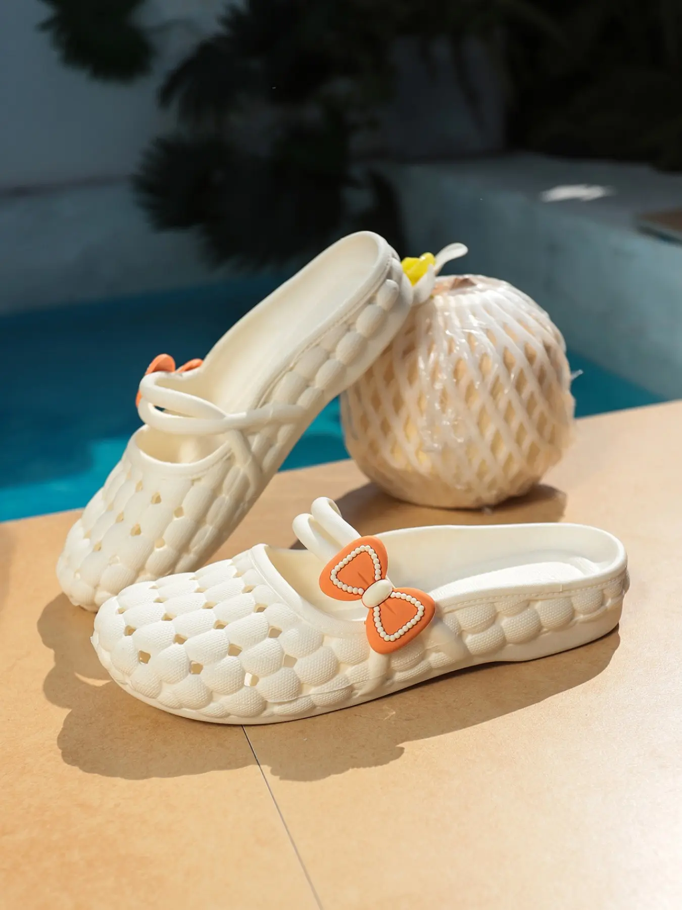 Hollow Out Bow Sandals, Simple Style, Full Hollow Design, Toe Protection, Anti-Slip Sole, Casual Leather Shoes for Home and Daily Use