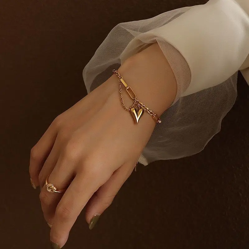 Women's Trendy Dainty Heart Shaped Bracelet with Charms - Durable Stainless Steel-Titanium Steel Elegant Bangle, Non-Tarnish Solid Chain Arm Candy Accessories, Daily-Graduation Gift Jewelry