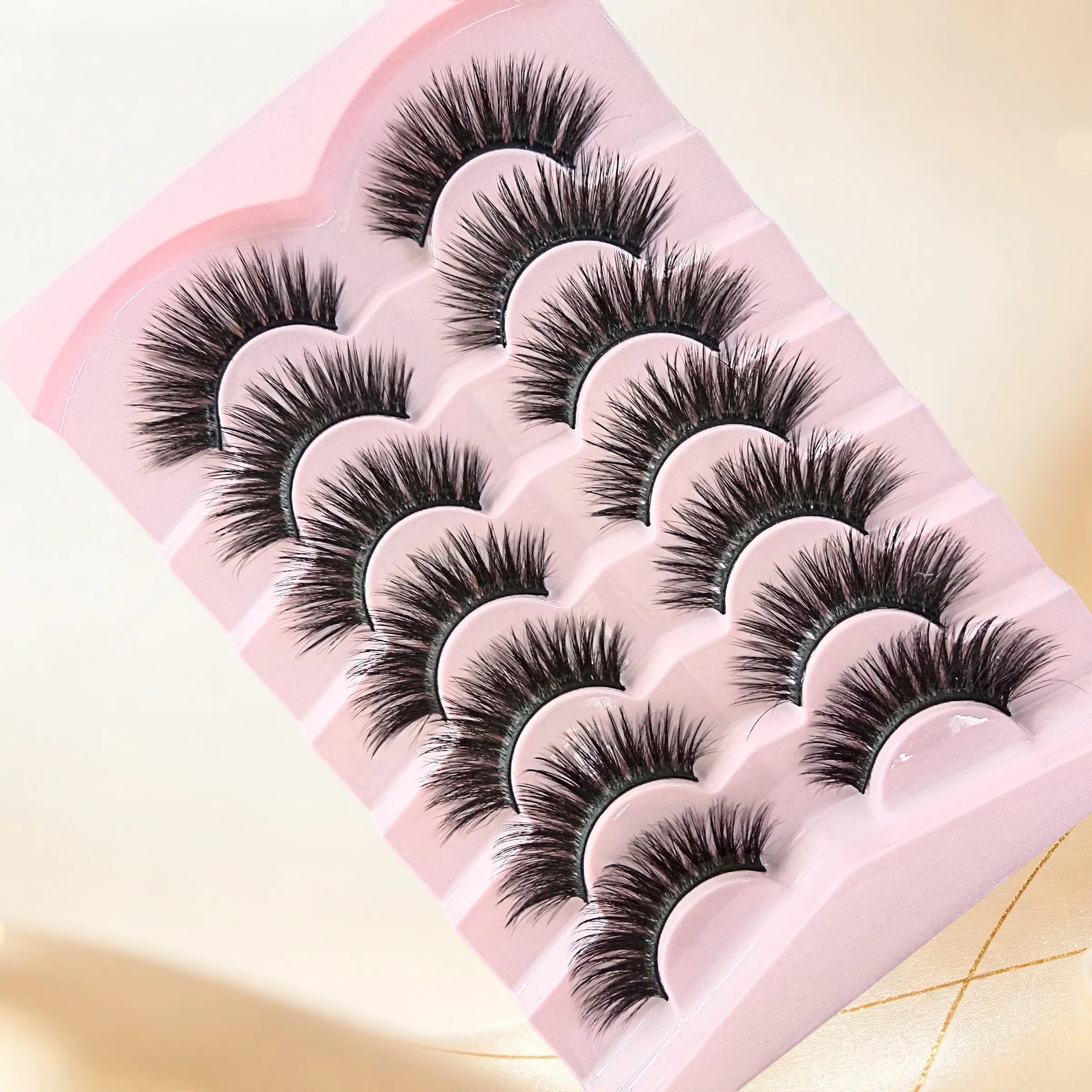 7 Pairs DD Curl Russian Strip False Eyelashes, Fluffy & Reusable, Ideal for Beginners, Daily Wear & Parties, Perfect Gift for Women