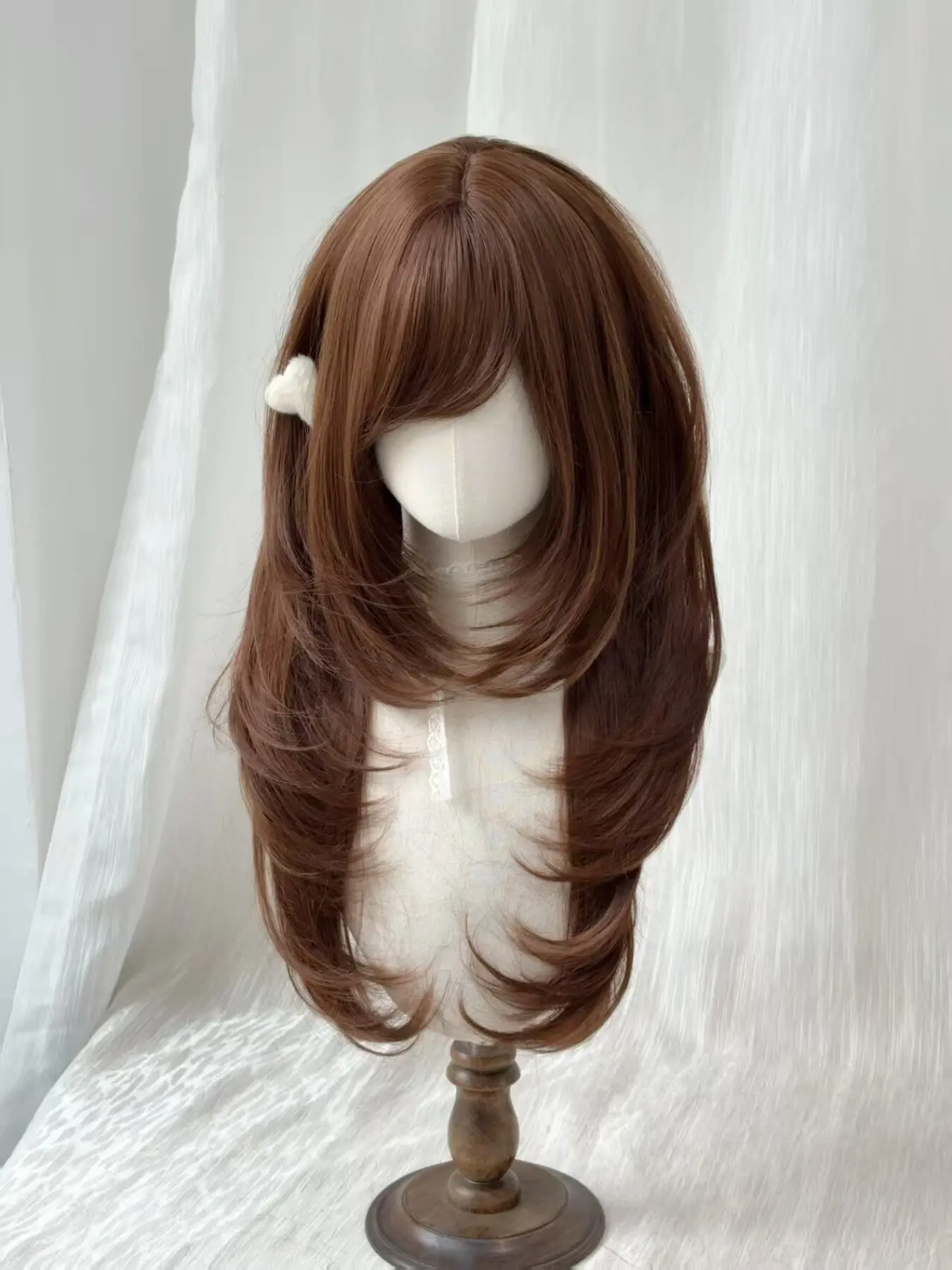 Layered Wig for Women, Medium-Length Full Cap, High-Quality Heat-Resistant Fiber, Elegant Straight Hair with Bangs