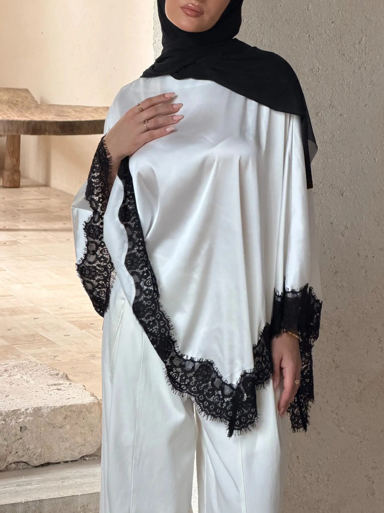 White Black Lace Trim Oversized Tunic Top Women Casual Summer Tops Short Sleeve Loose Fit Asymmetrical Hem Blouse Elegant Casual Streetwear Y2K Fashion Shirt Soft Flowy Longline Top