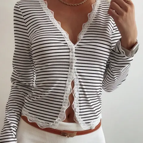 Women's Autumn Striped Top, Lace Patchwork Button Knit Cardigan Long Sleeve, Comfortable Fashion, Ideal for Daily Wear, Casual Cardigan Knitwear