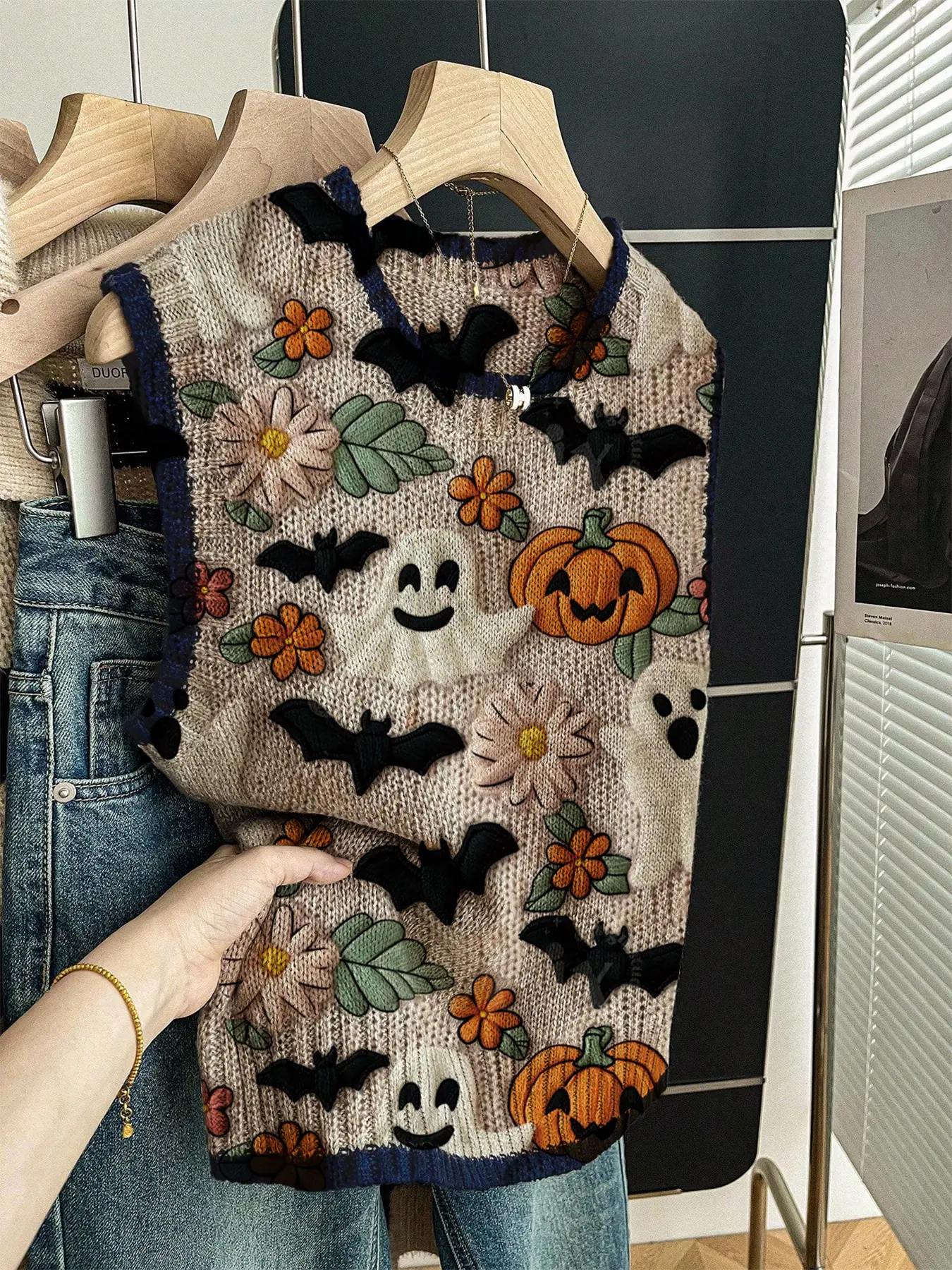 Spring Summer Casual Loose Round Neck Sleeveless Knit Top, Deep Blue Trim Halloween Print Women's Jacket, Perfect for School & Outdoors