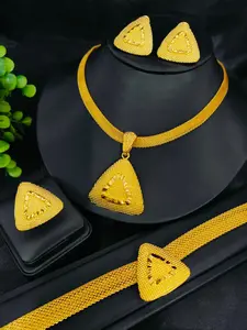4pcs Triangle Pendant Jewelry Set, Necklace Bracelet Ring Earrings, Floral Design, Party Style, All Seasons Gift
