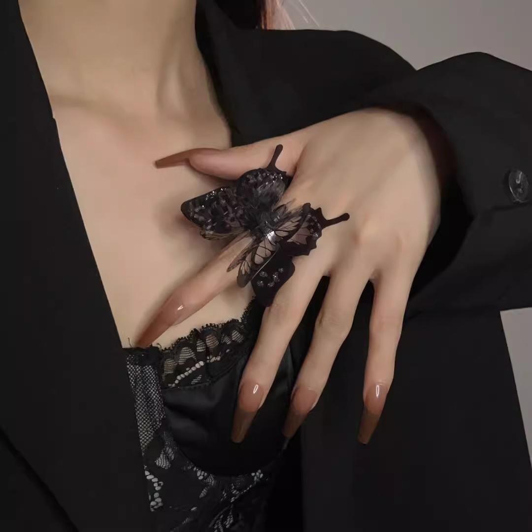 Engagement ring | Fashion accessories | Universal Jewelry Decoration | Women's accessories gifts | Diamond Ring | Diamond Ring | Designer Butterfly Open Rings | Affordable Luxury Jewelry | Sister Gift | Mothers day gift idea | Copy heart copy bracelet