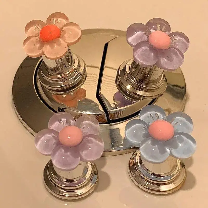 8Pcs Plastic Flower Flush Presses - Classic Flower-Shape PVC Toilet Flushing Button Pressers, Pink-Purple Petal Cute Decor, Creative Design Household Gadget for Nail Art Lovers
