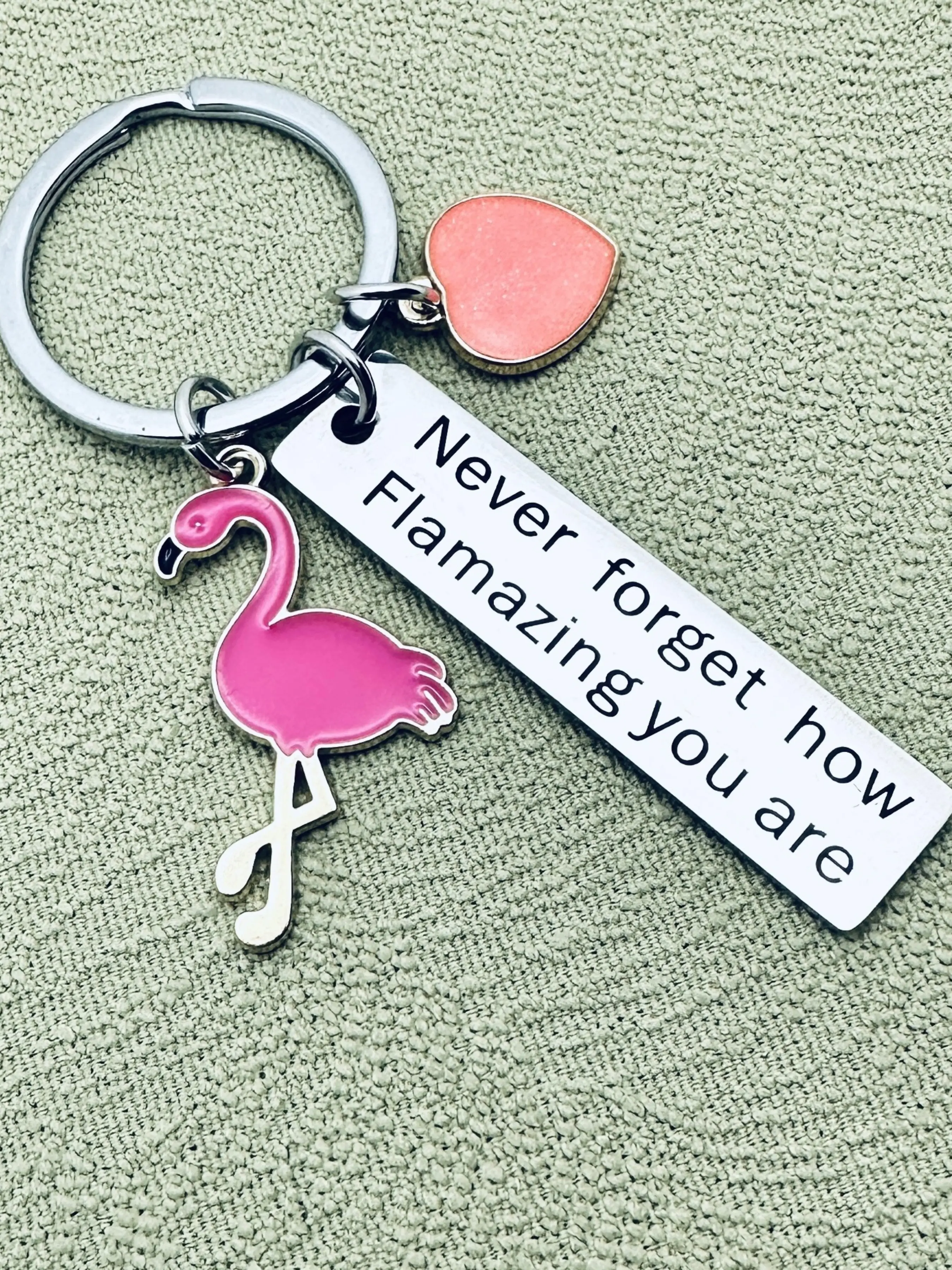 1Pc，Flamingo Keychain Gift for Women, Inspirational Flamingo Keychain, Best Friend Gift, Sister Gift, Girlfriend Gift, Birthday, Christmas, Valentine's Day