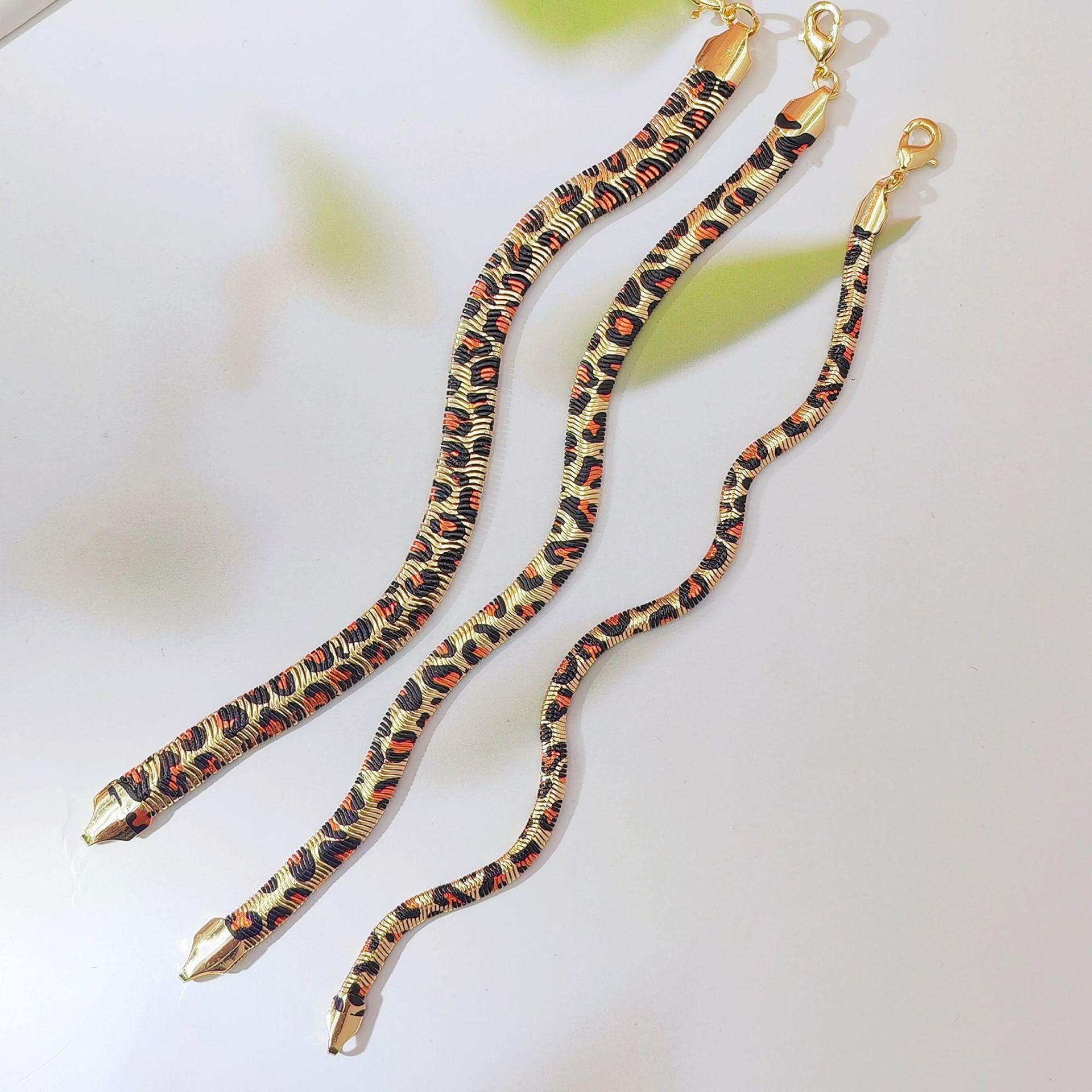 2026 New Leopard Print Bracelet for Women, Trendy Y2K Baddie Aesthetic, Mocha Moccacore Minimalist Luxury Design, Bold Statement Fashion Jewelry for Daily Wear, Parties & Street Style Outfits