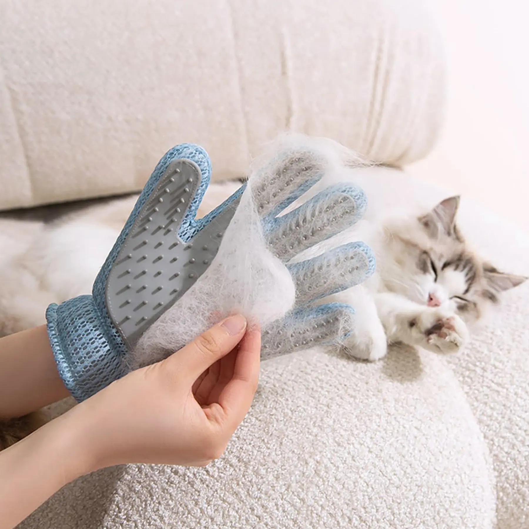 2-in-1 Pet Grooming Glove – Double-Sided Deshedding & Massage Brush for Cats/Dogs, Removes Loose Hair from Fur & Furniture, Ultra-Soft Easy-Clean Mitt(single glove)Flexible Five Finger Pet Massage Groomer for Long & Short Haired Pets