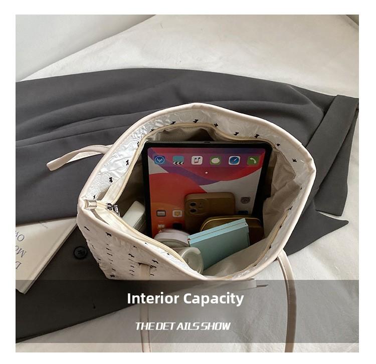 Casual Large Capacity Heart Shaped Butterfly Knot Single Shoulder Bag Trendy Commuter Tote Bag Urban Minimalist Style 2025 Au...