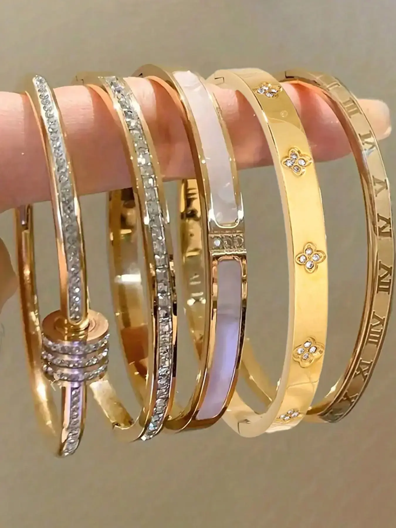 Elegant Stainless Steel Bangle Set, Trendy Stack Bangle, 5-Piece Fashionable Bracelet Classic Design, Stacked Design Bracelets, Stackable Bangle Bracelets, Perfect for Daily Wear & Special Occasions