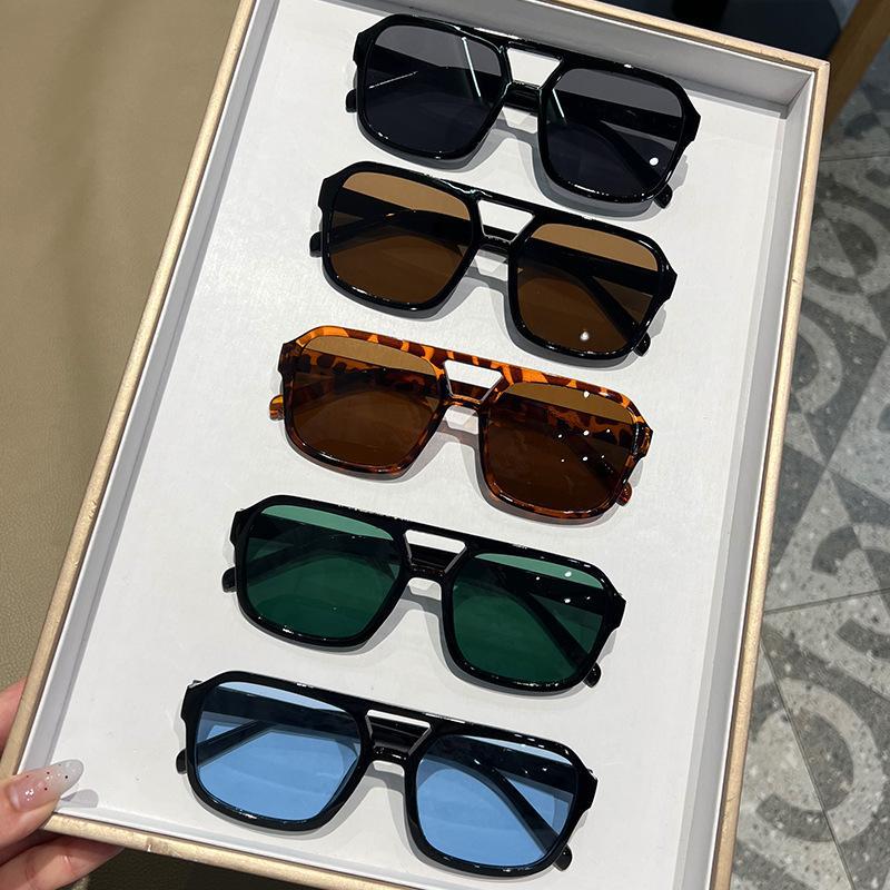 5-Pack Unisex Vintage Rectangle/Rounded Sunglasses – Trendy Retro UV400 Polarized Shades  Black/Yellow/Red, Lightweight Adjustable Streetwear Eyewear for Summer Travel/Beach/Driving/Daily