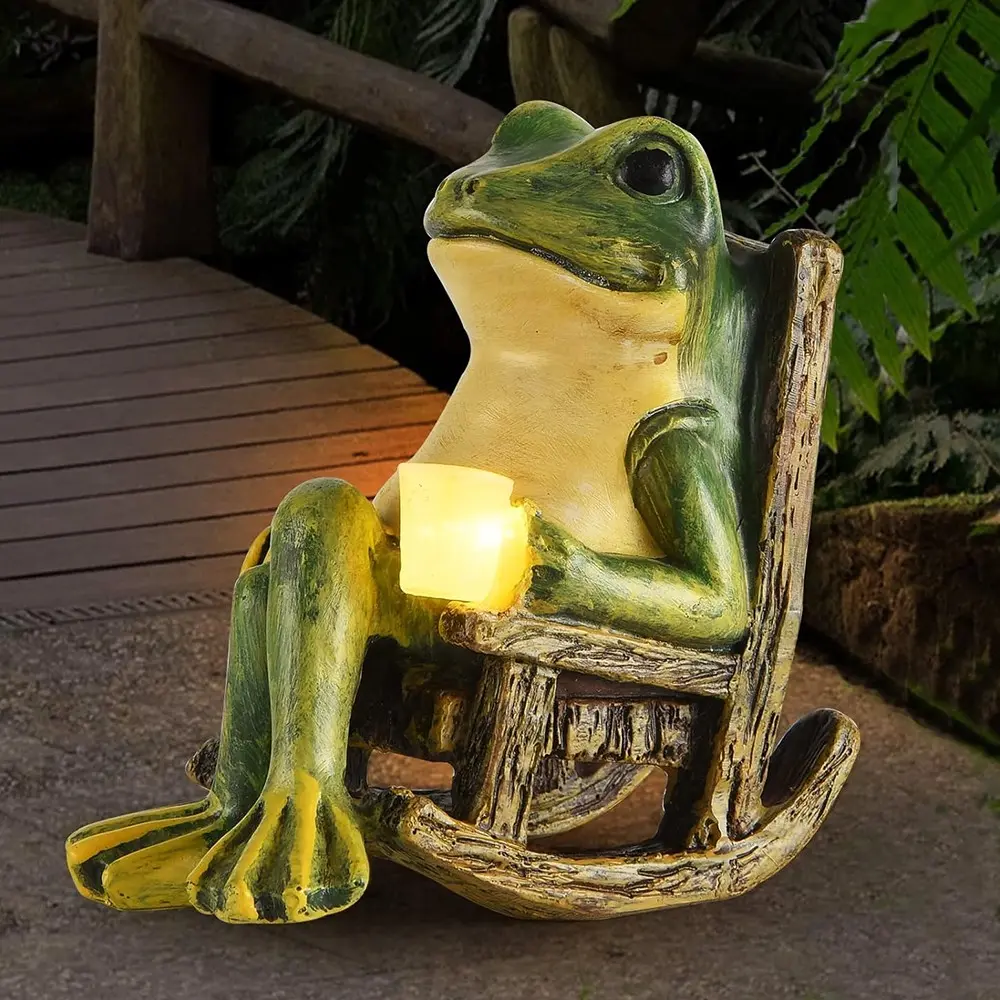 1PC Solar Frog Garden Statue with LED Lights, Garden Accessories Outdoor Lights Solar Garden Frog Decor Art Home Outdoor Decor for Patio Yard, Miniature Housewarming Gift for Women Mom Family Friends Halloween Decorations, Christmas Decorations