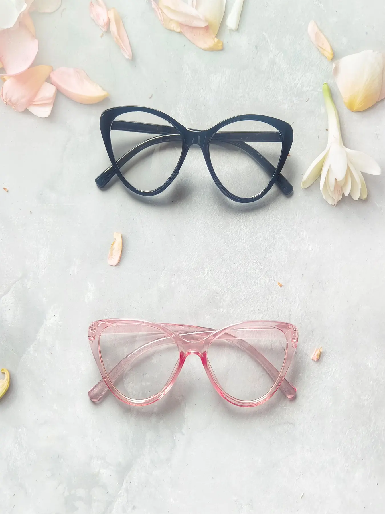 High-End Fashion Minimalist Decorative Glasses, Small Frame Triangle Sunglasses, Perfect for Photography, Elegant Style for All Seasons