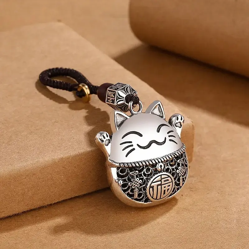 Unisex Retro Thai Chinese-Style Fortune Cat Keychain - Good Luck Amulet, Metal-Coated Wood Charm with Copper Coin, Floral Motifs, Engraved Blessing, Ethnic Minimalist Bag/Luggage DIY Accessory