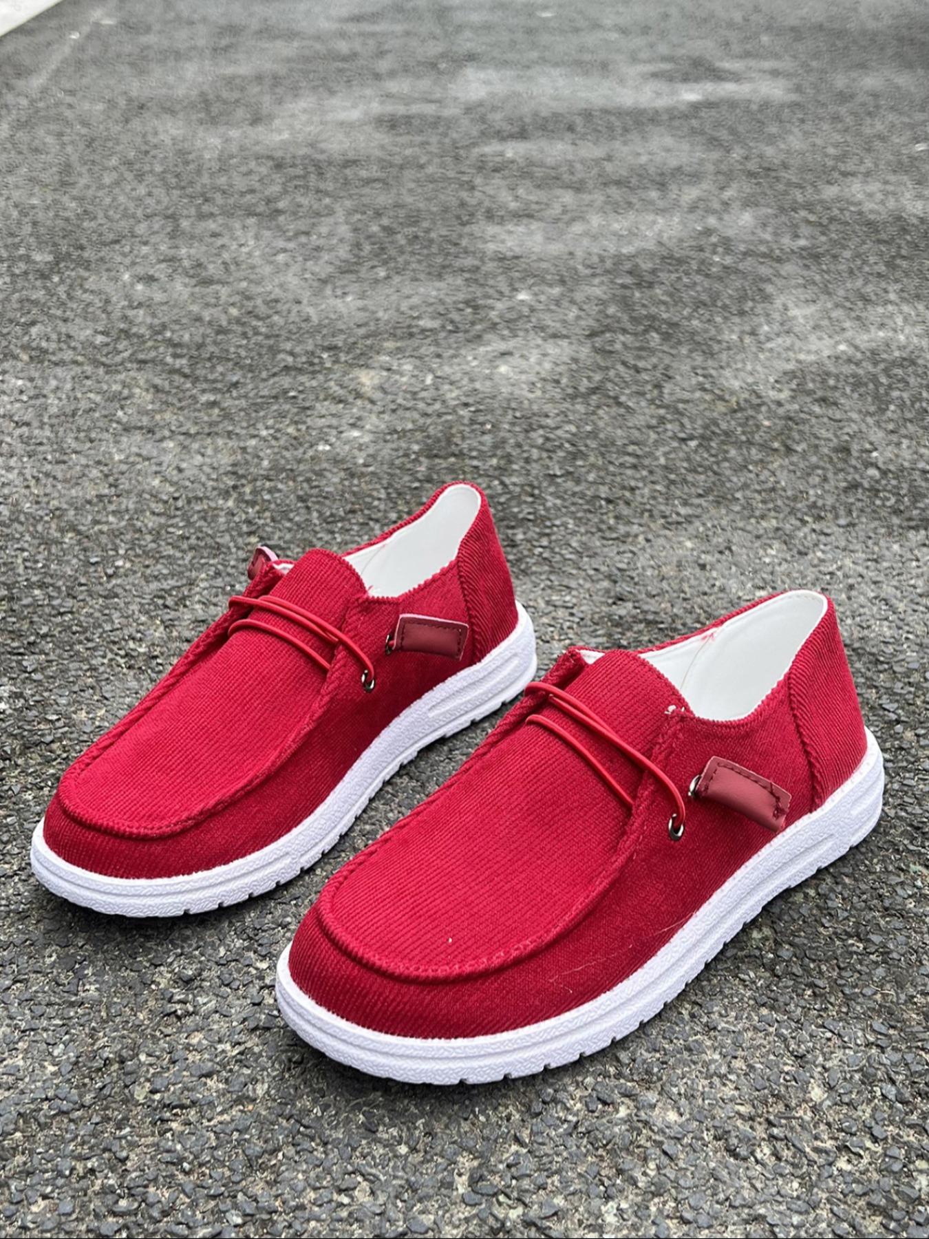 Women's Fashionable Slip-on Sneakers, Casual Comfortable Breathable Sports Shoes, Female All-match Round Toe Shoes for Daily Wear Walking Shoes Footwear, Trending sneakers, Casual Trendy Flat