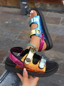 2026 Summer New Color Block Rhombus Thick Sole Fashionable Sandals, Women's Metal Glossy Platform Roman Shoes, Casual Versatile Heel Beach Shoes