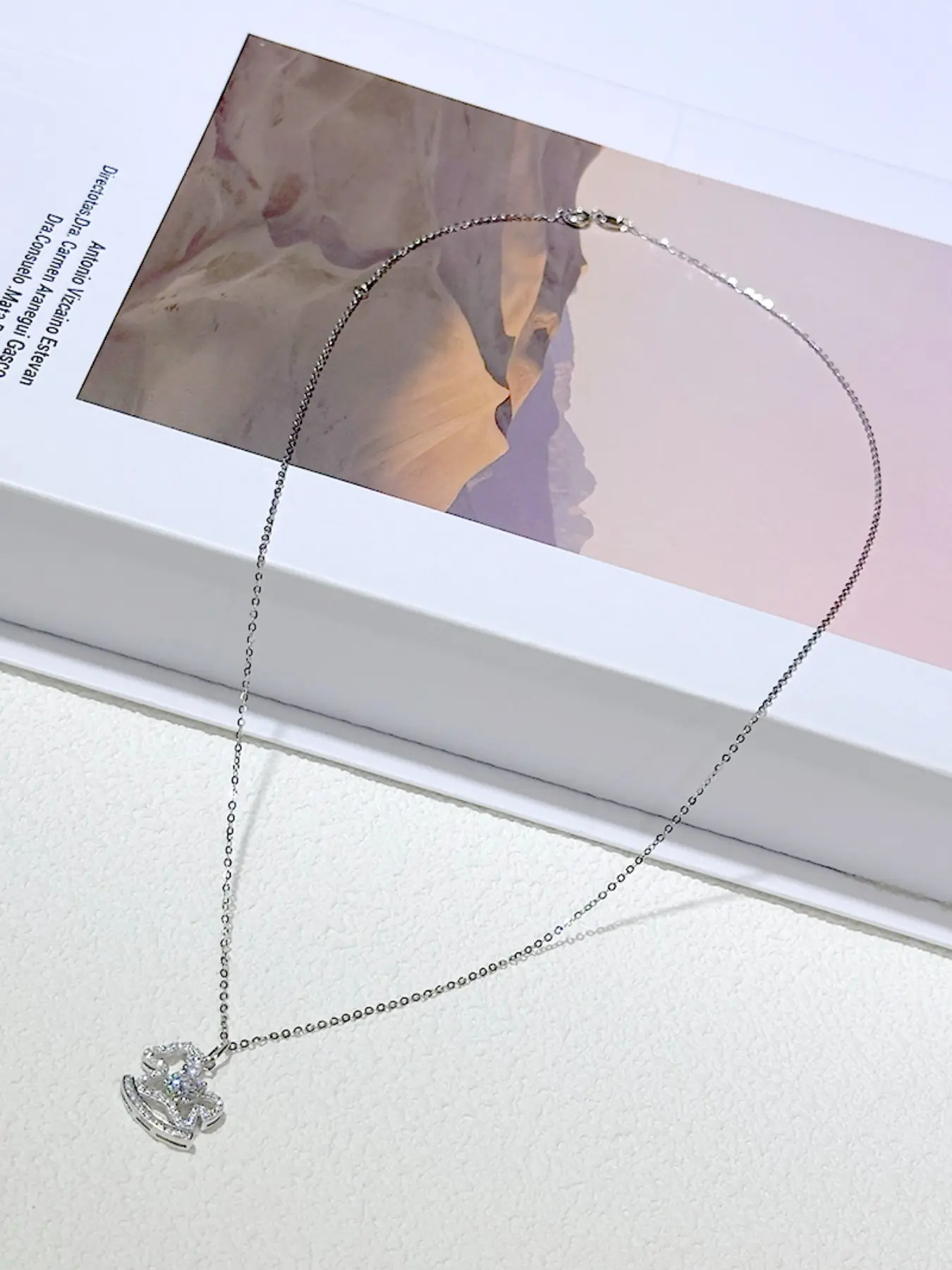 Shiny Horse Design S925 Silver Moissanite Necklace, Elegant and Versatile, Perfect for Daily Wear and Special Occasions