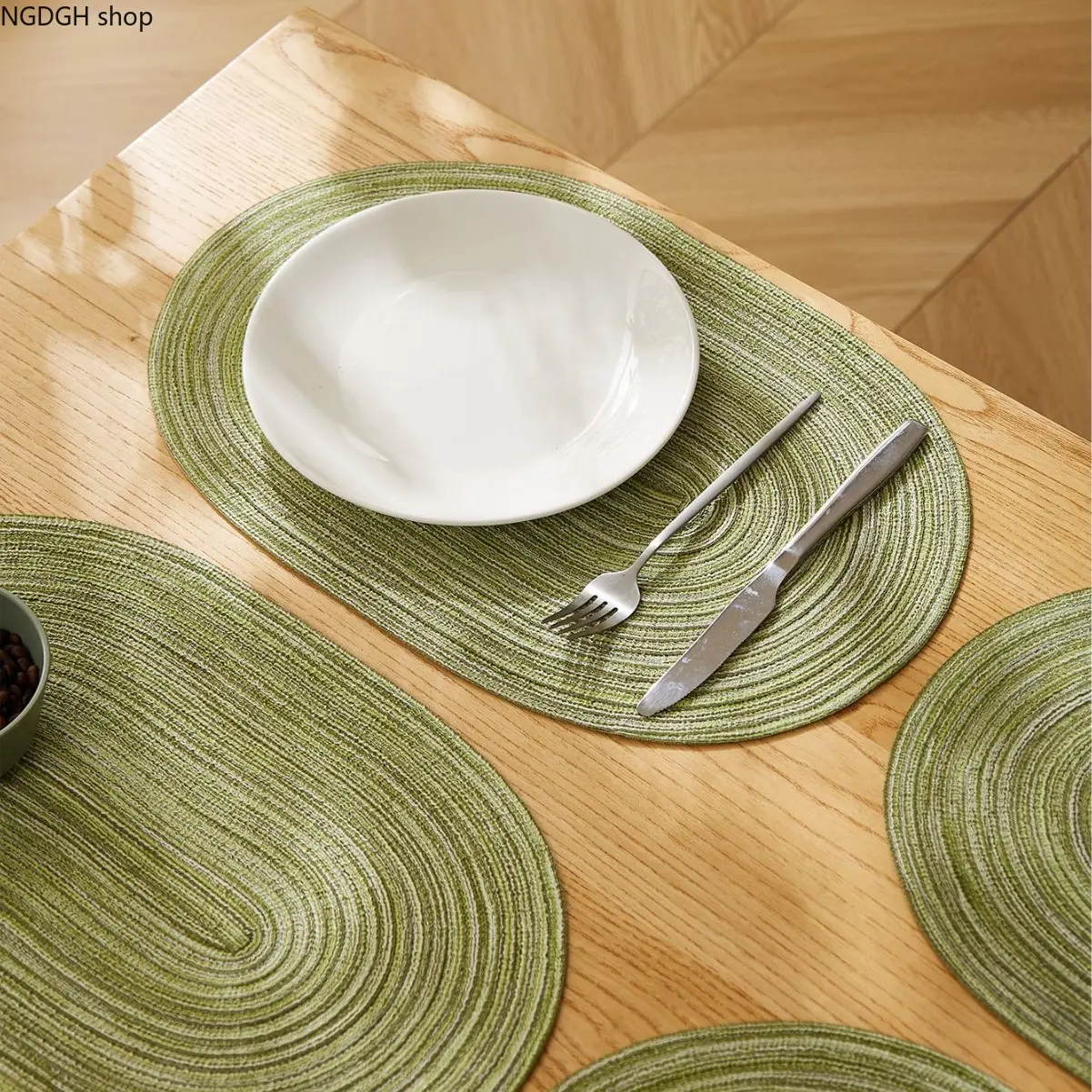 Striped Woven Fabric Placemats, Oval Shape Tableware Set for Dining Tables and Everyday Kitchen Use, Everyday Use, Striped Pattern