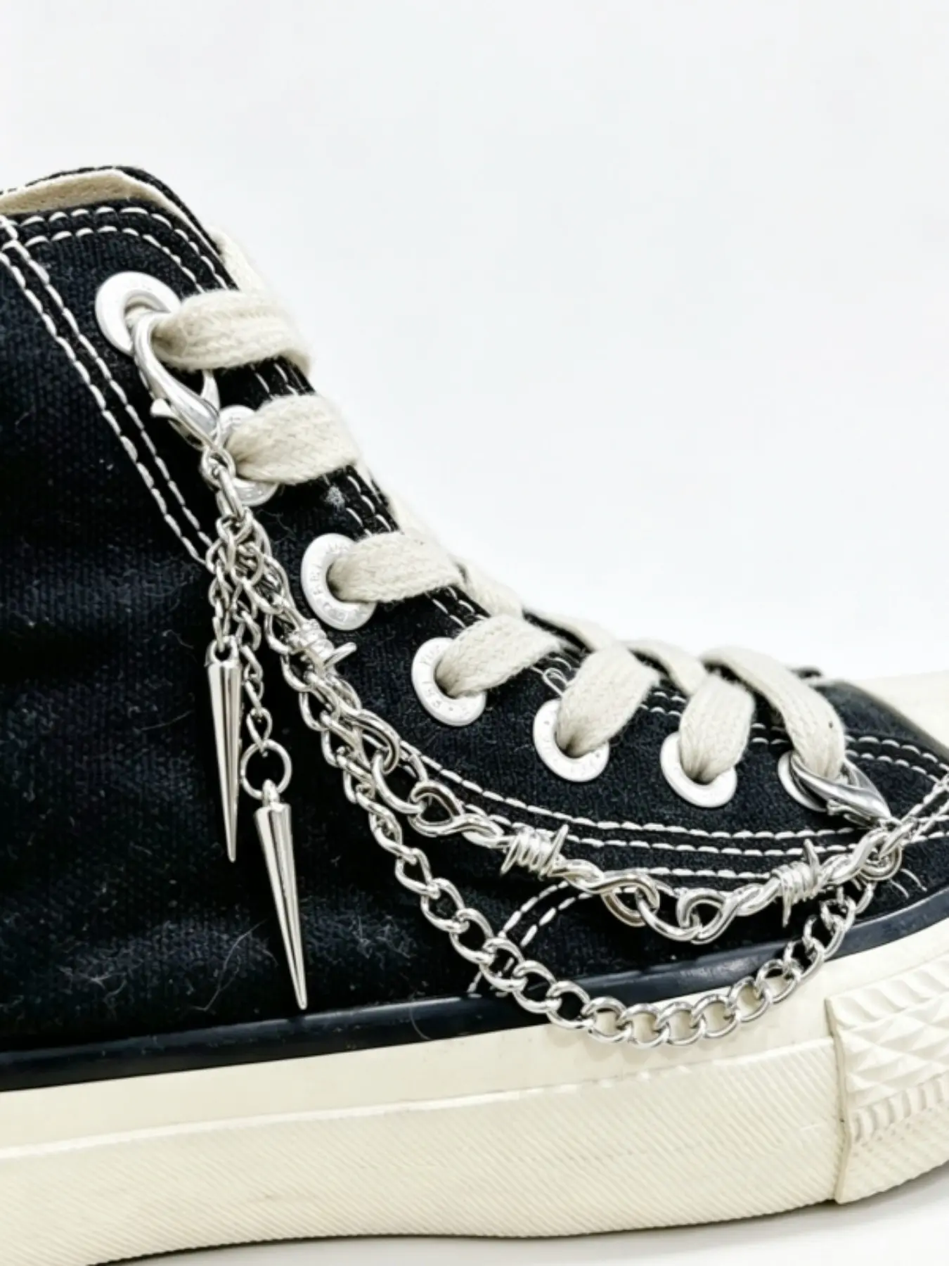2pcs Rivet Pendant Dual Layer Shoe Chain, DIY Shoe Decorations, Decorative Shoe Accessories, Detachable Shoe Accessories, Suitable for Canvas Shoes, All Seasons, Shoe Decoration Charms
