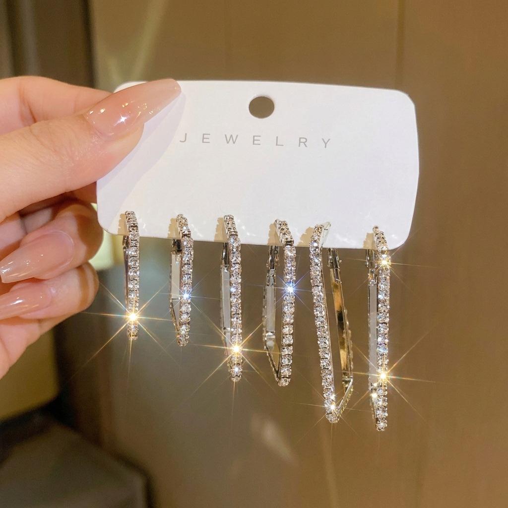 Elegant Rectangular Hoop Earrings Set for Women, Sparkling Rhinestone Geometric Studs, Versatile Fashion Jewelry, Perfect Gift Idea