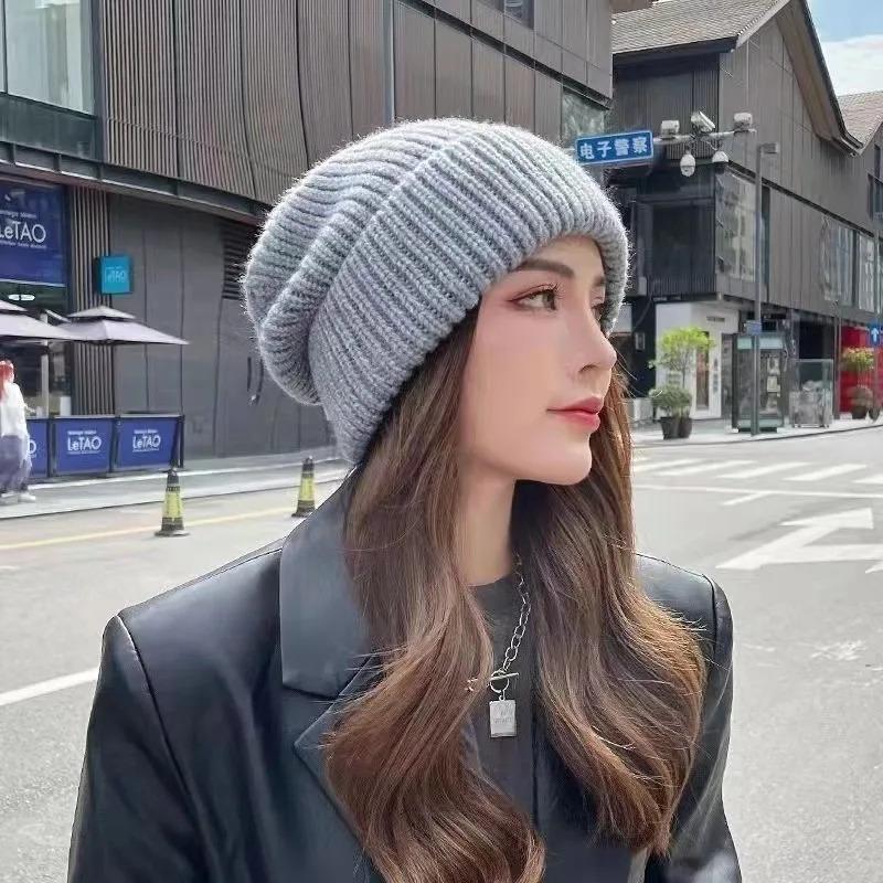 Women Style Solid Color Thick Knit Pile Hat, Knitted Hat for Fall and Winter, Warm and Ear Protection, Loose and Casual Cold Hat