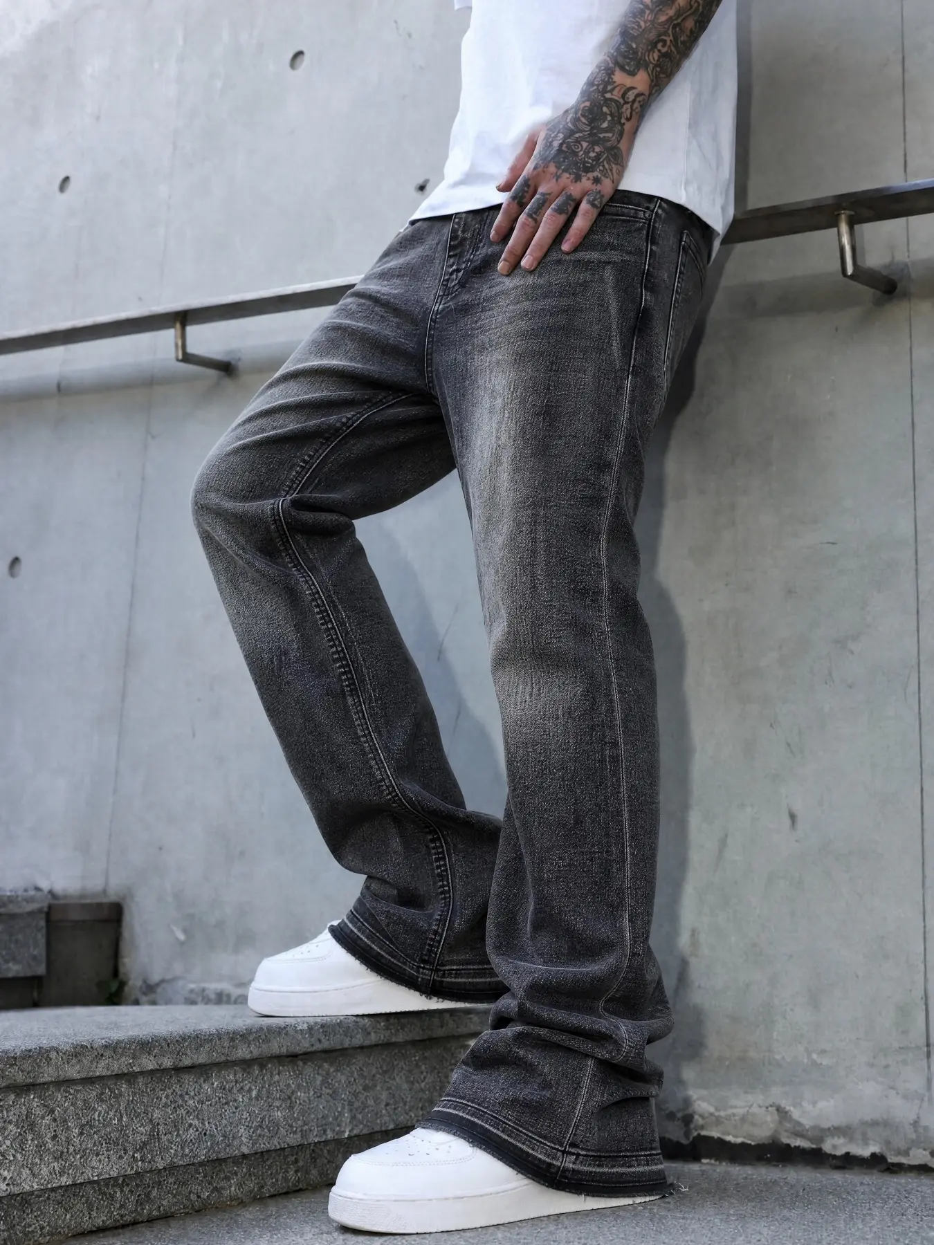 Men's Vintage Washed Grey Black Micro Flare Jeans Slim Stretch Raw Frayed Hem Stacked Bootcut Denim Pants Y2K Streetwear Trousers