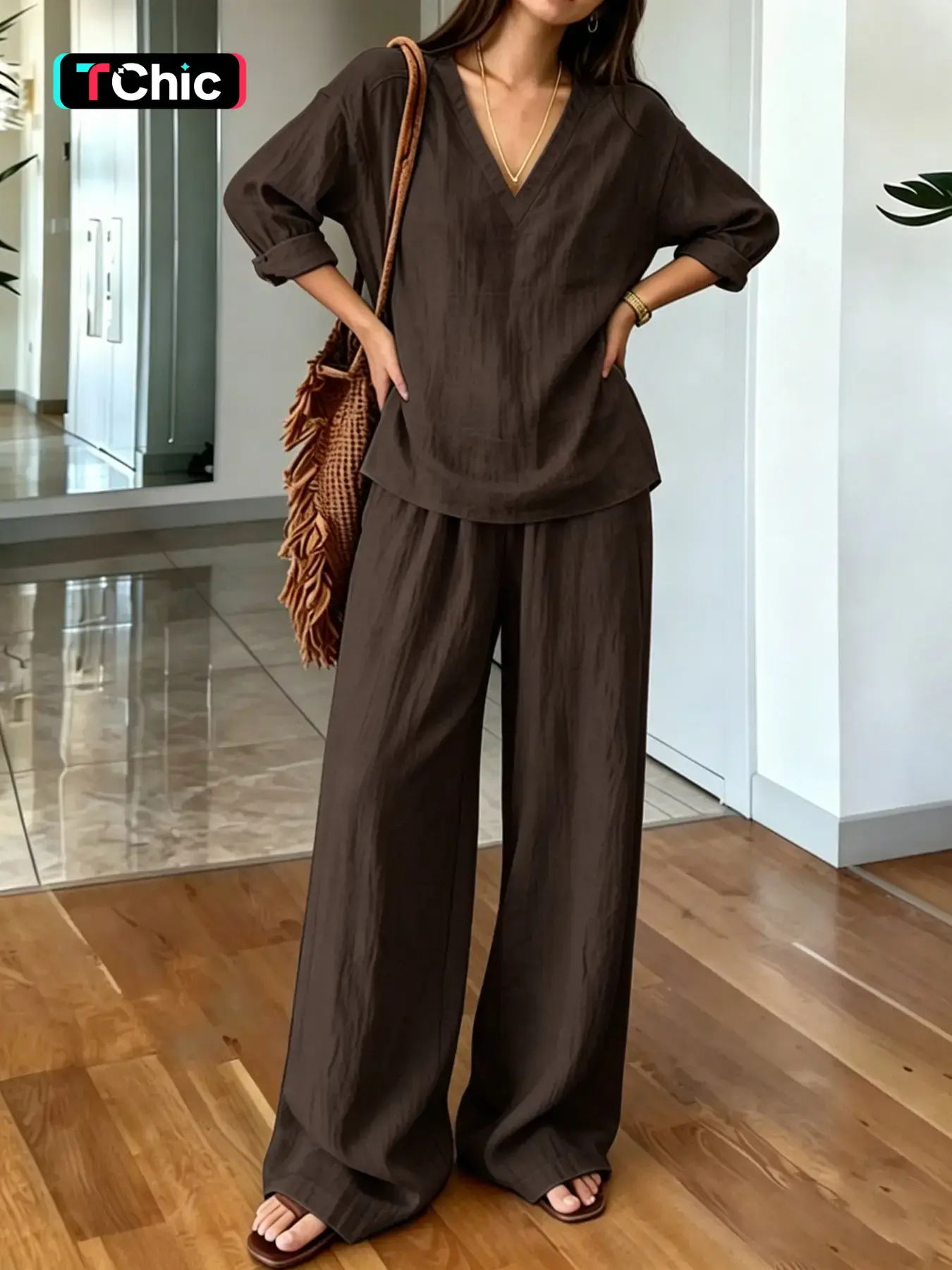 Women's 2-Piece Comfortable Lightweight Basic Casual Long Pants Set, V-Neck Loose-Fit Long Sleeve Top and Wide Leg Pants, All Seasons