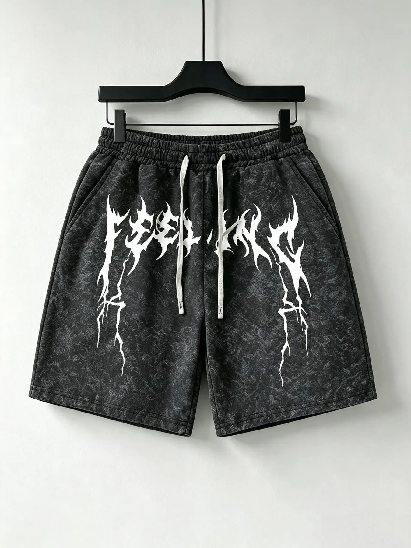 Men's Vintage Gothic Shorts, Lightning Crack Metal Letter Print Drawstring Street Style, Fitted Graphic Shorts with Pockets, All Seasons