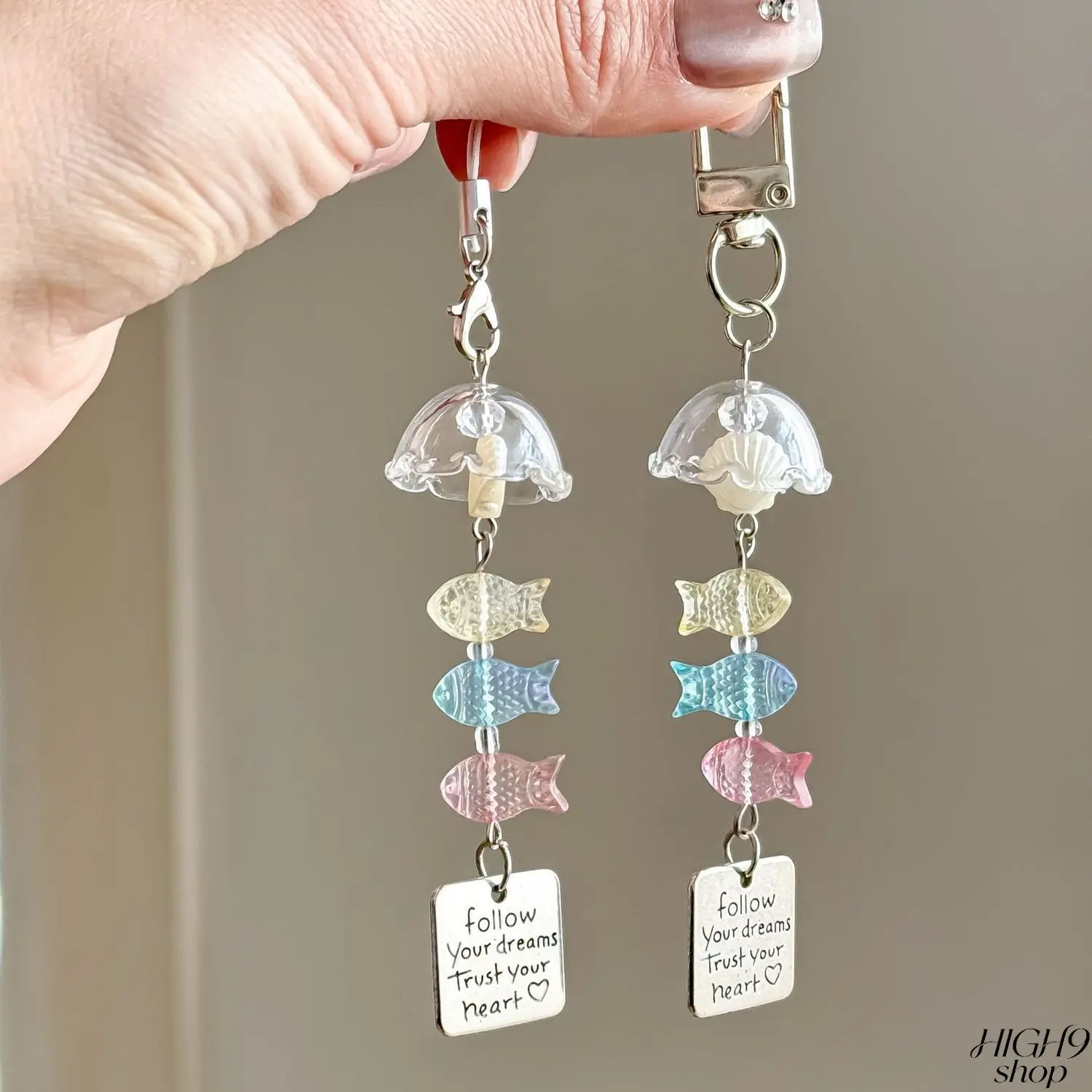 Cute Fish Wind Chime Resin Plastic Charms, Handmade Beaded Pendants For Phone Straps Albums Bags Keychains, Lanyard & Clasp Versions