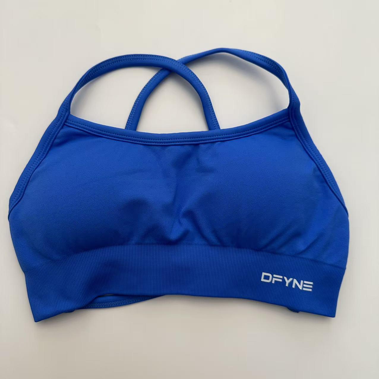 DFYNE Women's Sports Bra, Short-Sleeve Fitness Top, Elastic and Breathable, Sports and Fitness Top