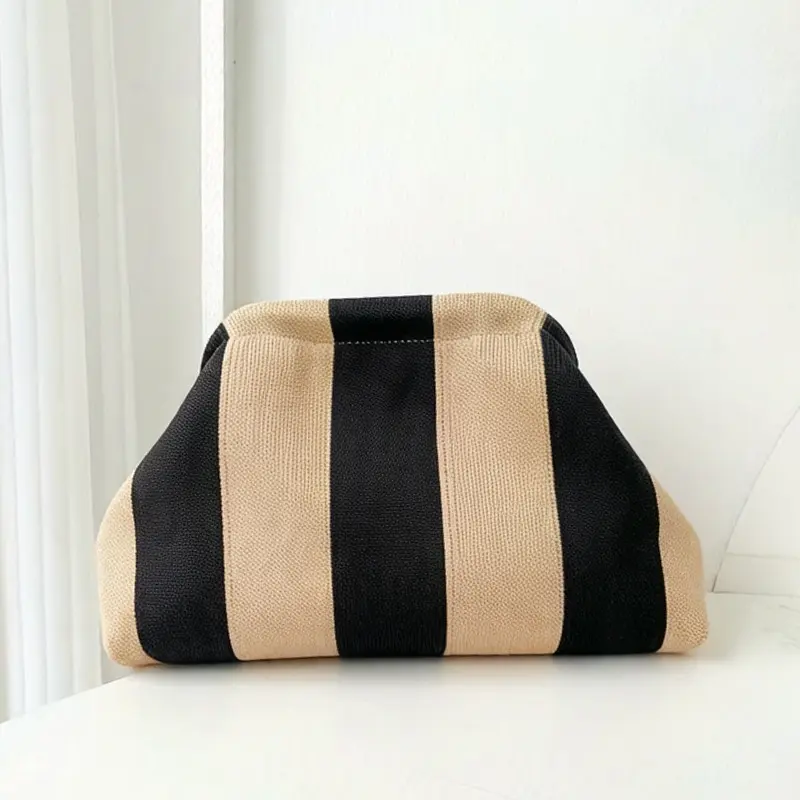 Coarse Stripes [Black + Milk Tea]